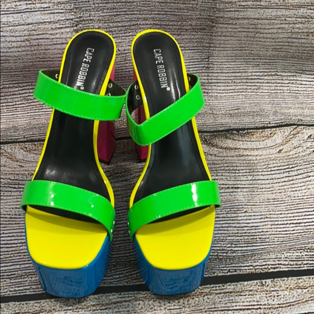 Women’s Cape Robbin Platforms